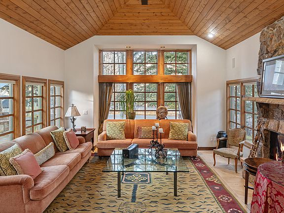 4th image of 101 Gold Hill Ct