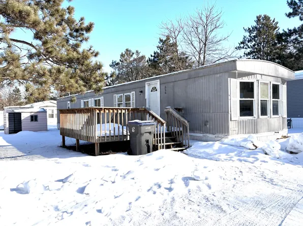 556 Poppy Ln, Altoona, WI 54720