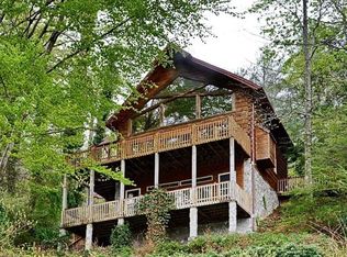 186 Lakeridge Rd, Lake Lure, NC 28746