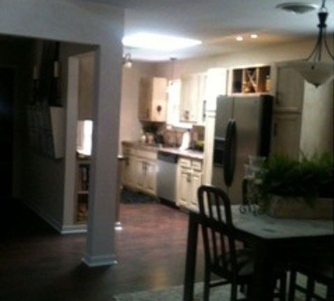 4th image of 3318 Windsor Dr