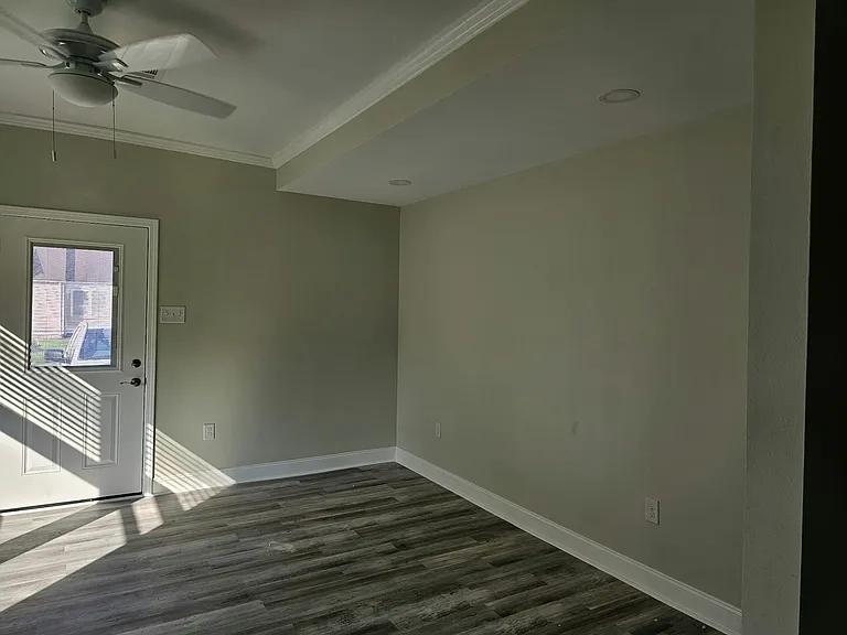 8709 Apricot St — Photo 20
