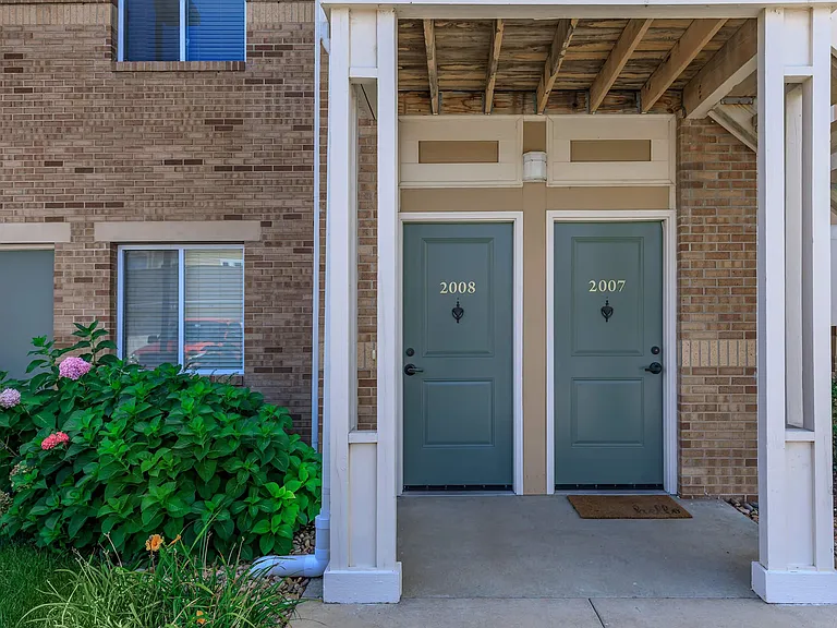 SunSTONE at MarketPlace Apartments — Photo 20