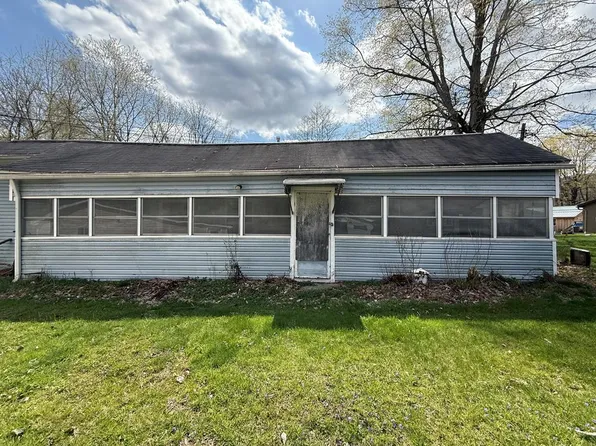 236 Water St, Utica, PA 16362