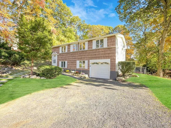 26 Bunny Lane, East Setauket, NY 11733