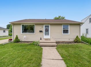 973 Grove St, Neenah, WI 54956