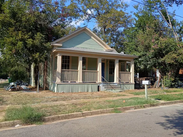 219 W Reagan St, Palestine, TX 75801