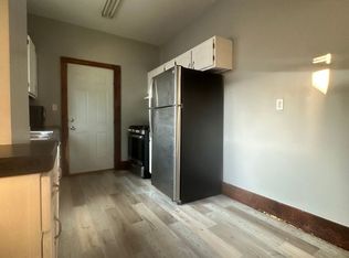 637 E 15th St #4, Davenport, IA
