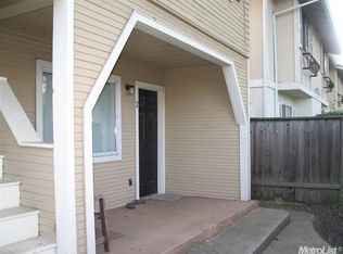 1820 V St APT 2, Sacramento, CA 95818