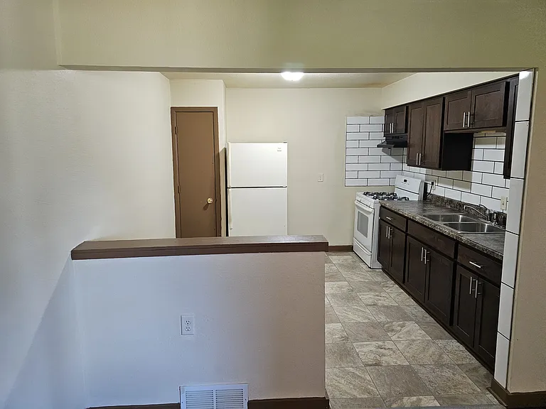 7825 W Hampton Ave #1 — Photo 9