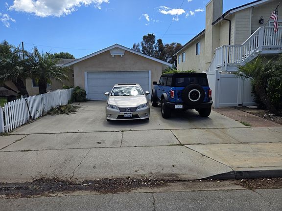 2nd image of 6207 Newcastle Ave