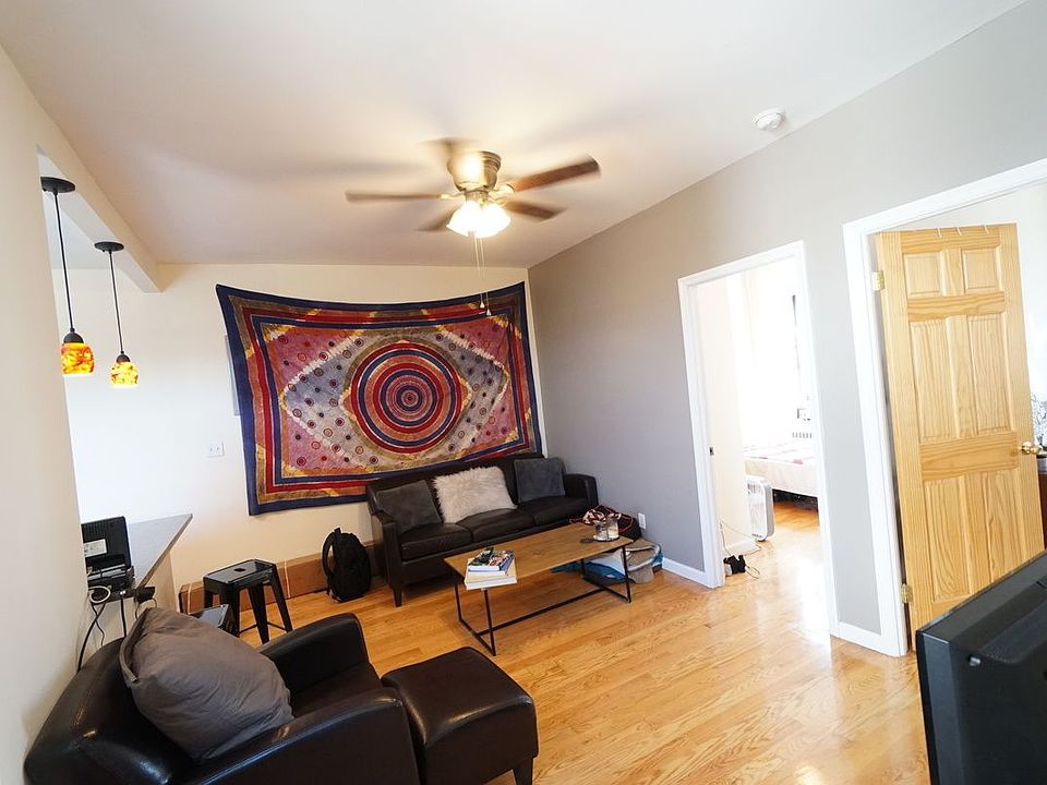 1st image of 132 17th St #2A