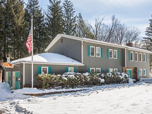 2nd image of 181 Center Grove Rd