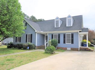 1712 Carrington Dr, Raleigh, NC 27615