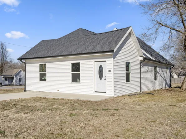 103 E Anderson Street, Aurora, MO 65605