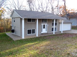 58 N Lake Sherwood Dr, Marthasville, MO 63357