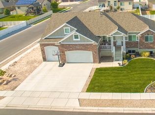 4392 W 5775 S, Hooper, UT 84315