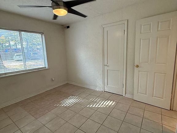 2nd image of 1744 NW 17th St #11