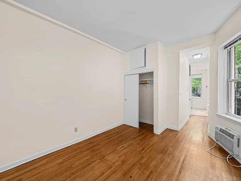 25 W 84th St #4G — Photo 2