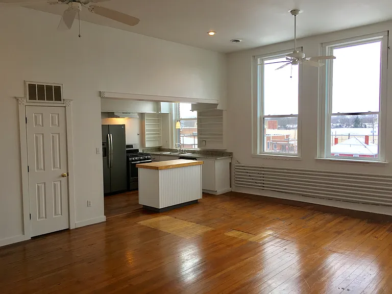 117 1/2 Miami St #PENTHOUSE — Photo 14