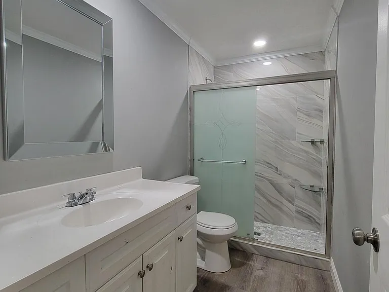 274 SE 14th Ave — Photo 12