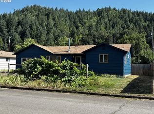 47753 W 2nd St, Oakridge, OR