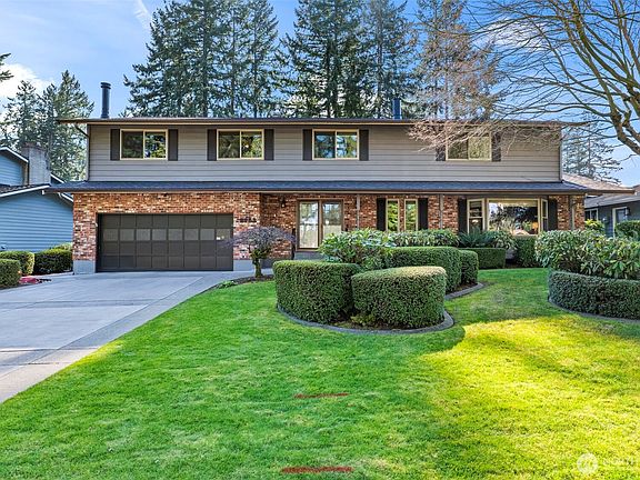 2nd image of 8902 Park Ridge Drive W