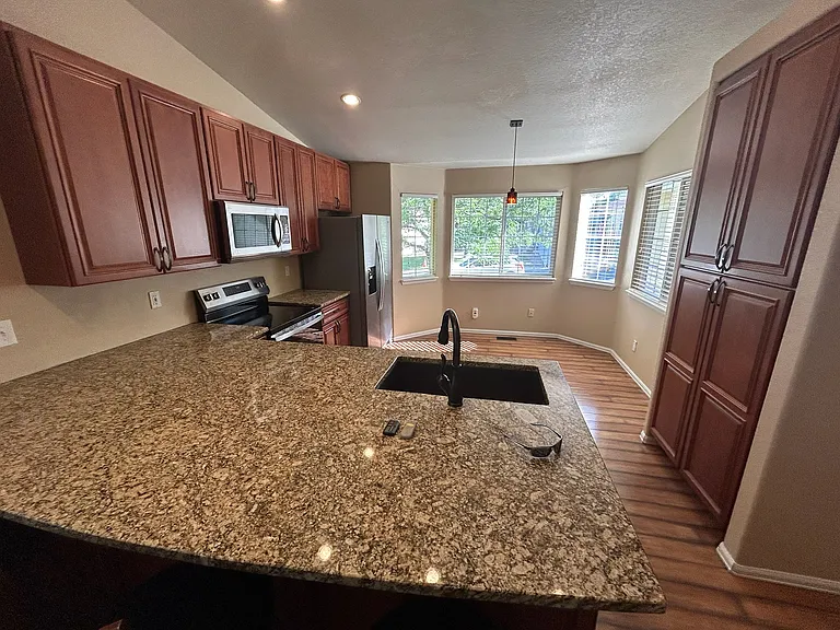 6250 Perfect View Dr — Photo 3
