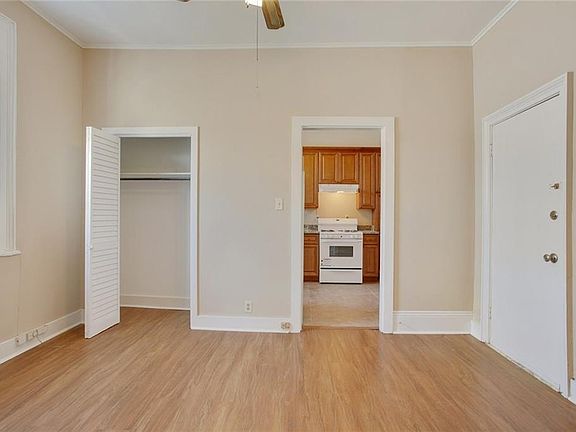 5th image of 933 Saint Ann St