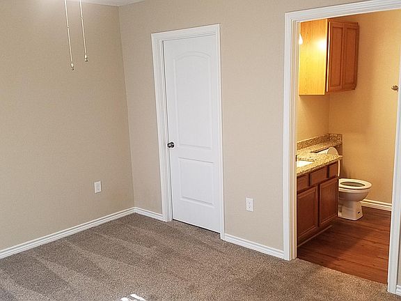 2nd image of 317 Willowbrook Ln