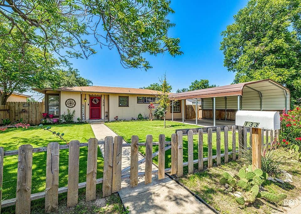 1st image of 133 Estella Dr