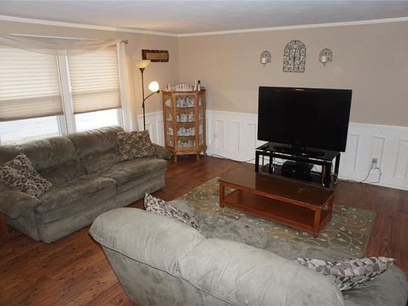 4th image of 4255 Amblewood Ln