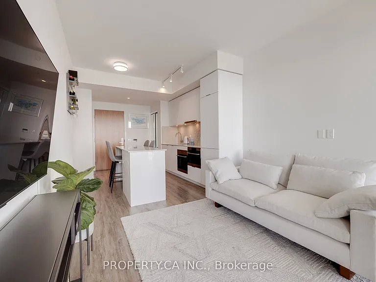 15 Queens Quay E #2203 — Photo 5