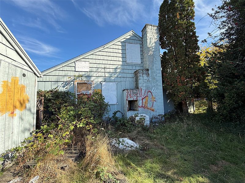 5th image of 219 Tilley Avenue