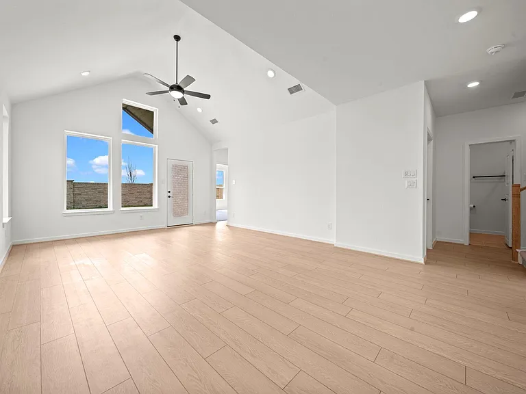 21643 Lampeter River Ln — Photo 10