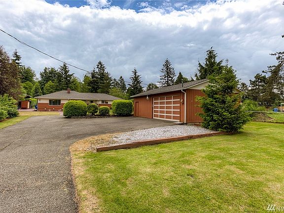 3rd image of 3505 114th Ave E