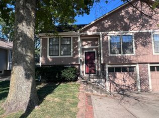 4639 State Line Rd, Kansas City, MO 64112