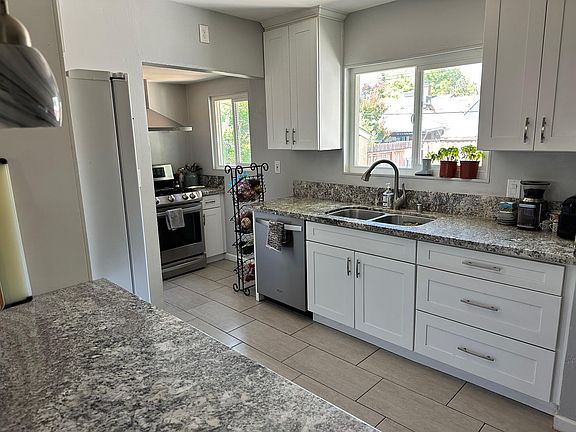 2nd image of 4224 61st St