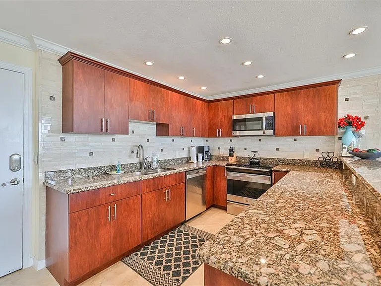 5396 Gulf Blvd #701 — Photo 14
