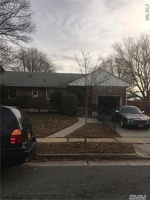 1st image of 296 Windsor Pkwy