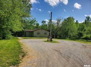 259 Warren Rd, Carbondale, IL 62901