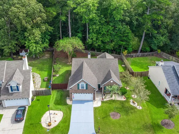 121 Oak Bluff Rd, Summerville, SC 29485
