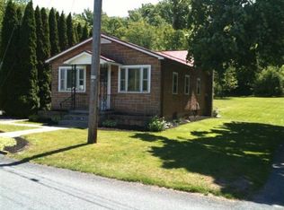 227 Mountain Trail Rd, Newmanstown, PA 17073