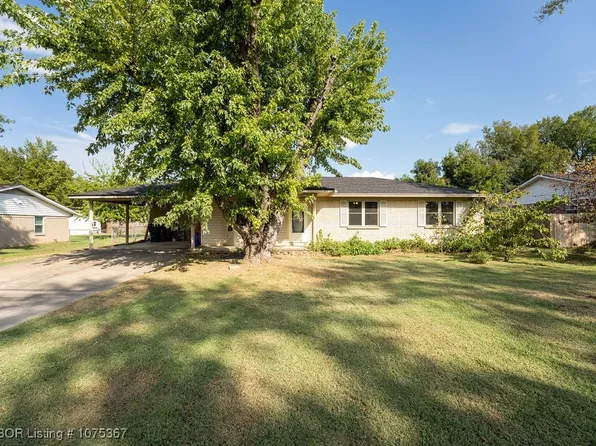 7501 Martin Dr, Fort Smith, AR 72908