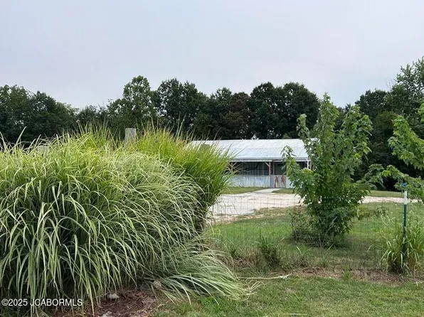 3769 Vandeville Dr, Fulton, MO 65251