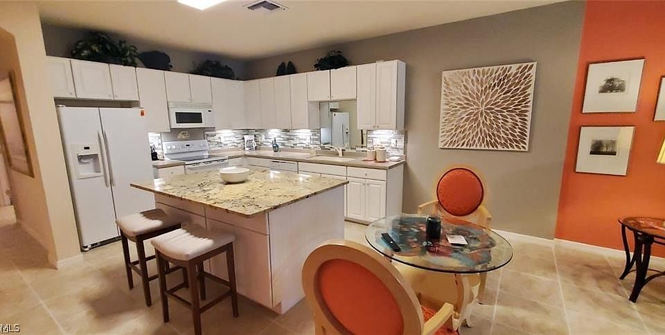 1st image of 14981 Reflection Key Cir APT 313