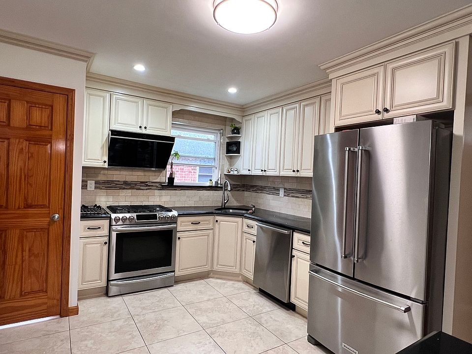 1st image of 6734 170th St