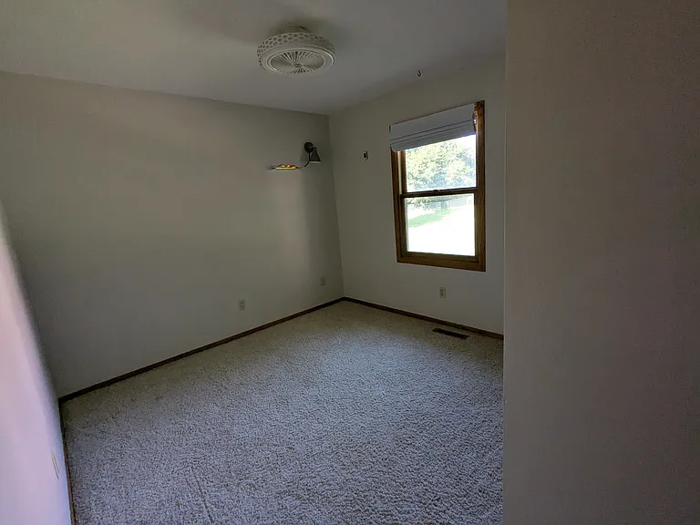 2047 S Ridge Dr — Photo 9