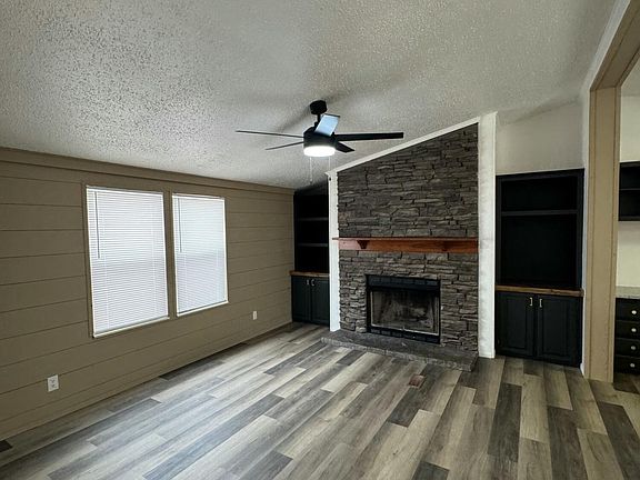 4th image of 420 Eagle Way