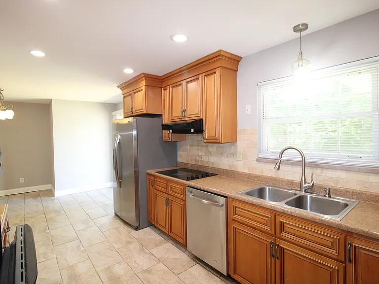 12533 Starspur Ln — Photo 7
