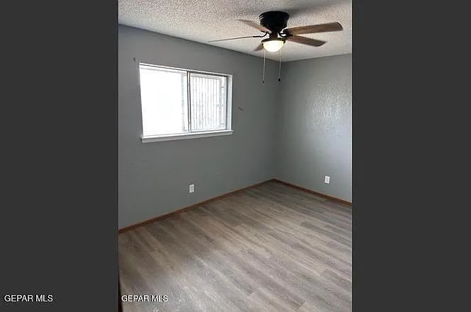 10708 Georgetown St — Photo 6